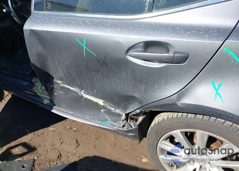 2014 Lexus Is 250 z USA, uszkodzony, nr VIN JTHCF1D25E5004325